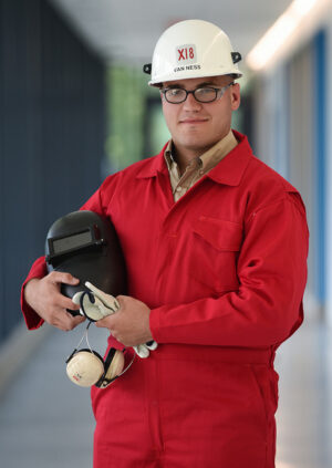 35807851216 ec707c413d z